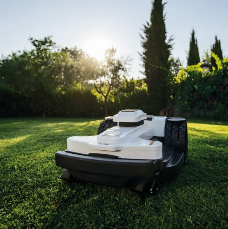 Ambrogio 4.36 Elite 10.36 Ah Ultra Premium Akülü Çim Biçme Robotu Ambrogio 4.36 Elite 10.36 Ah Ultra Premium Akülü Çim Biçme Robotu