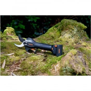 Bahco BCL240 40mm 21.6V 850W 2.5Ah 54Wh 1.23kg LED Ekran Kablosuz Akülü Budama Makası