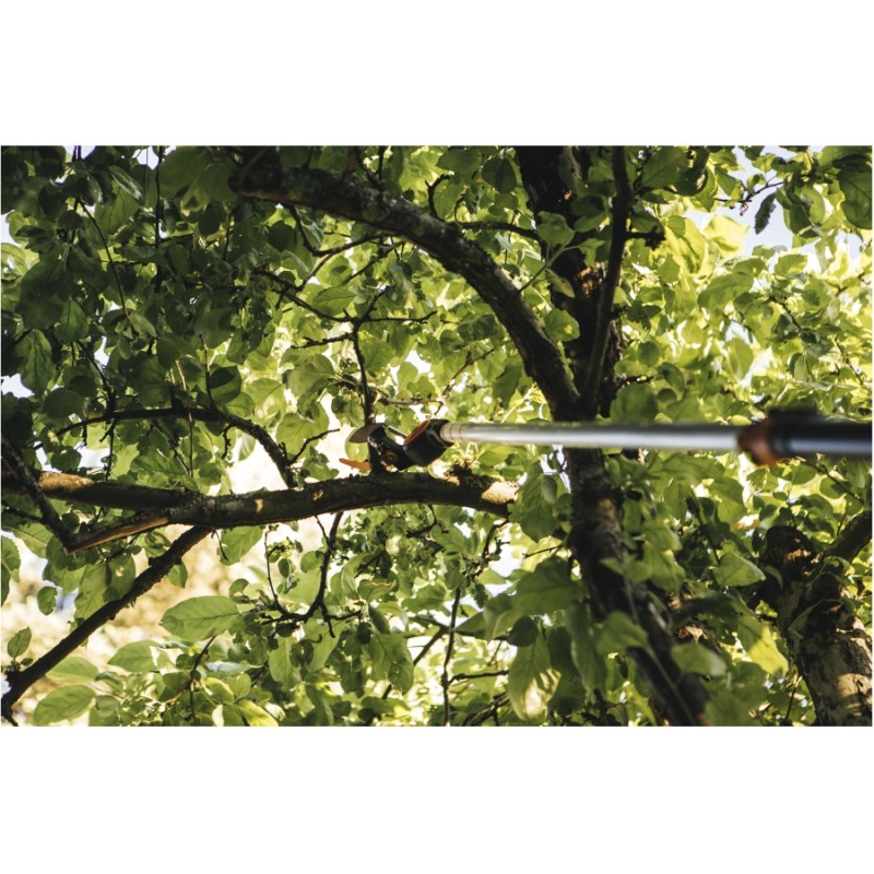 Fiskars UPX 86 + 32mm 2.3m 6m 1.9kg Testere Dahil Teleskopik Yüksek Dal Budama Makası