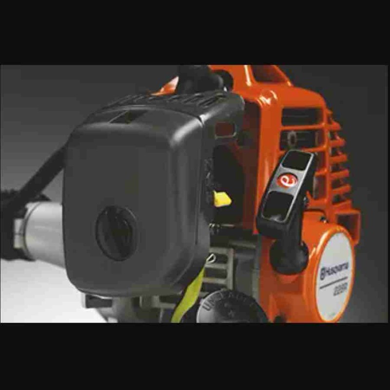 Husqvarna 553RS 3.1hp 2.3kW 50.6cc 28mm 8.4kg Yan Tip Benzin Motorlu Tırpan