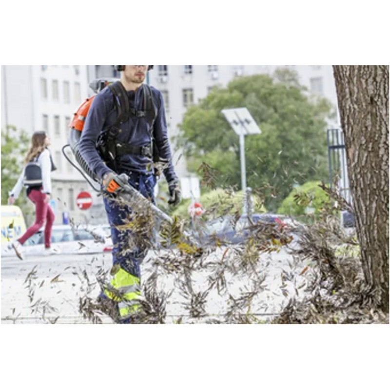 Husqvarna 570BTS 3.9Hp 65.6cc 11.1kg 2T Benzinli Sırt Tipi Üfleme Makinesi