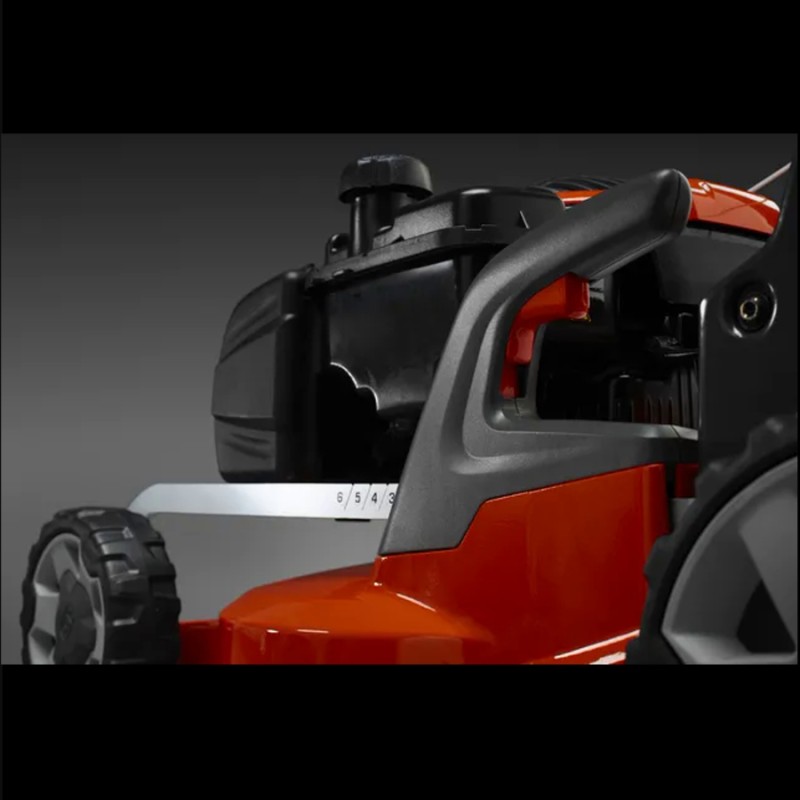 Husqvarna LC 253S 2.4kW 163cc 53cm 60lt 32.5kg Kompozit Gövde Benzinli Çim Biçme Makinesi