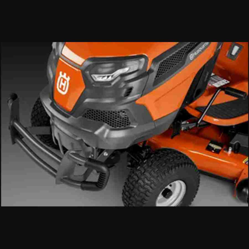 Husqvarna TC 242TX 19bg 14.1kW 726cc 108cm 320lt ?kg Kawasaki FR İki Silindir 2x2 Çeker 4T Benzinli Çim Biçme Traktörü