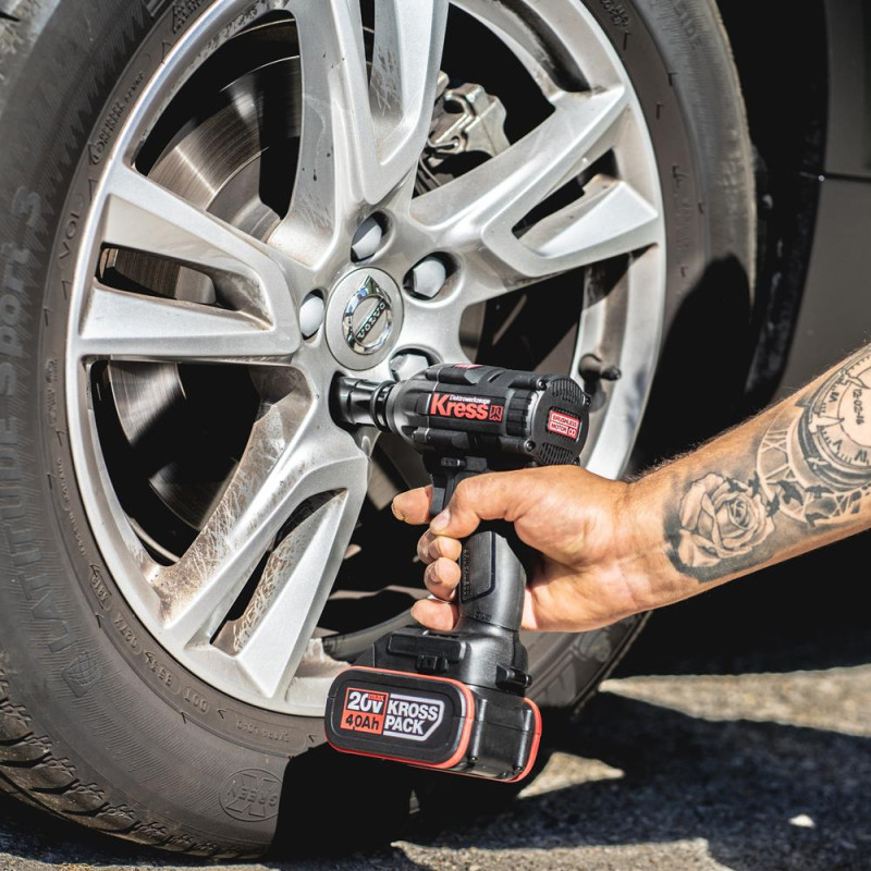 Kress KUB30.2SET 20Volt/4.0Ah. Li-ion Çift Akülü 300Nm Kömürsüz Profesyonel Şarjlı Somun Sıkma + 4 Parça Derin Lokma Seti