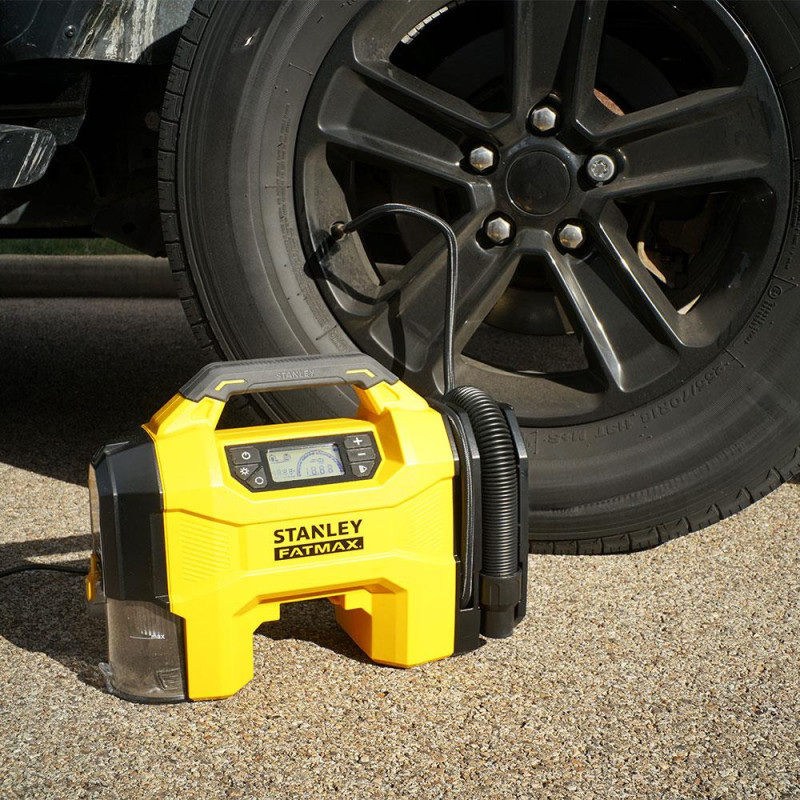 Stanley SXVI02001A 12V/18V 2Ah Li ion Şarjlı 160 PSI Dijital Göstergeli Lastik&Yatak Şişirme Pompası+Araç Süpürgesi Stanley SXVI02001A 12V/18V 2Ah Li ion Şarjlı 160 PSI Dijital Göstergeli Lastik&Yatak Şişirme Pompası+Araç Süpürgesi