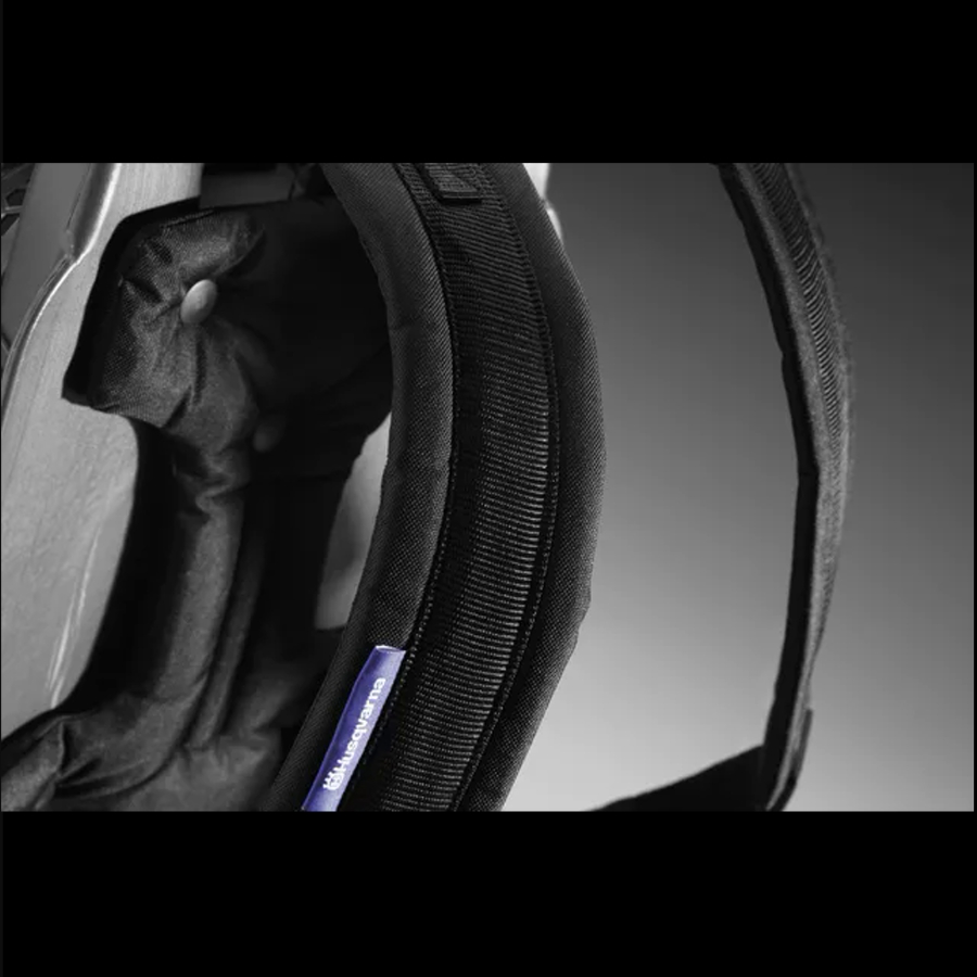 Husqvarna 570BTS 3.9Hp 65.6cc 11.1kg 2T Benzinli Sırt Tipi Üfleme Makinesi Husqvarna 570BTS 3.9Hp 65.6cc 11.1kg 2T Benzinli Sırt Tipi Üfleme Makinesi