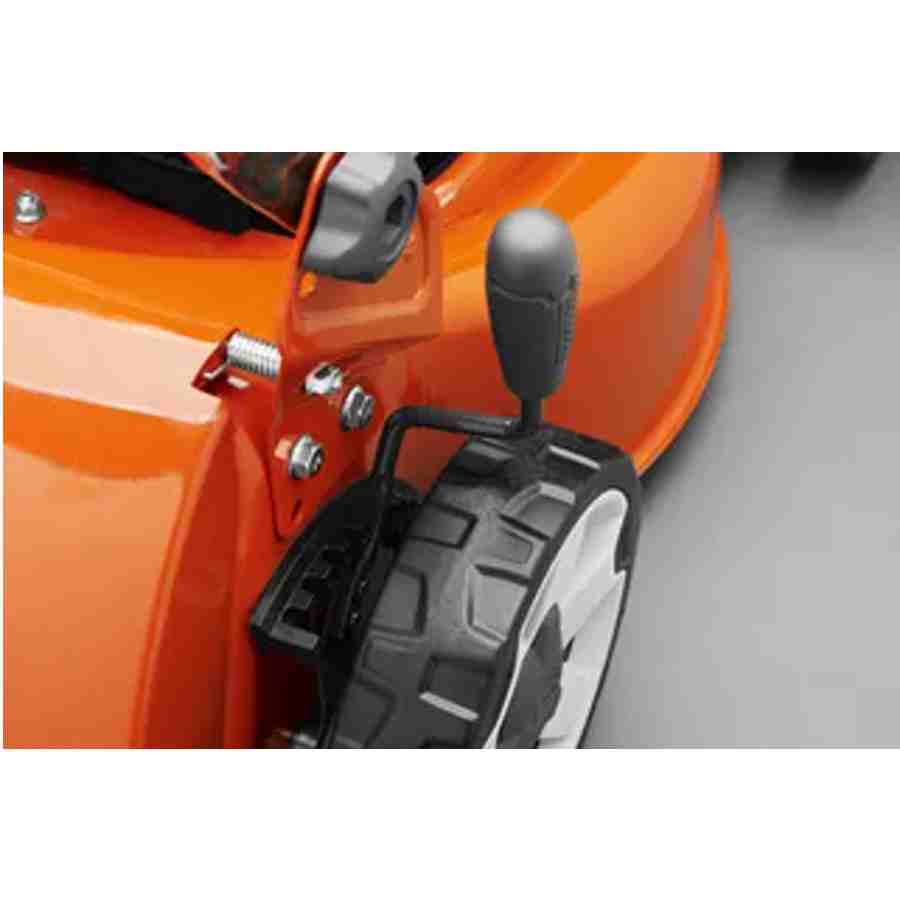 Husqvarna LC 140P 1.95kW 123cc 40cm 50lt Çelik İtmeli Benzinli Çim Biçme Makinesi