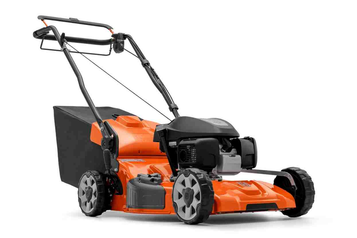 Husqvarna LC 356VP 3.1kW 166cc 56cm 75It 37.5kg Çelik Gövde Şanzımanlı Benzinli Çim Biçme Makinesi Husqvarna LC 356VP 3.1kW 166cc 56cm 75It 37.5kg Çelik Gövde Şanzımanlı Benzinli Çim Biçme Makinesi