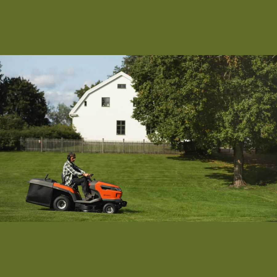 Husqvarna TC 220T 14.4kW 708cc 108cm 320lt HV 708 AE İki Silindir 4T Benzinli Çim Biçme Traktörü